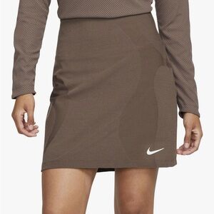 NWT Nike Women's Goft Skirt in Plum Eclipse Size Small